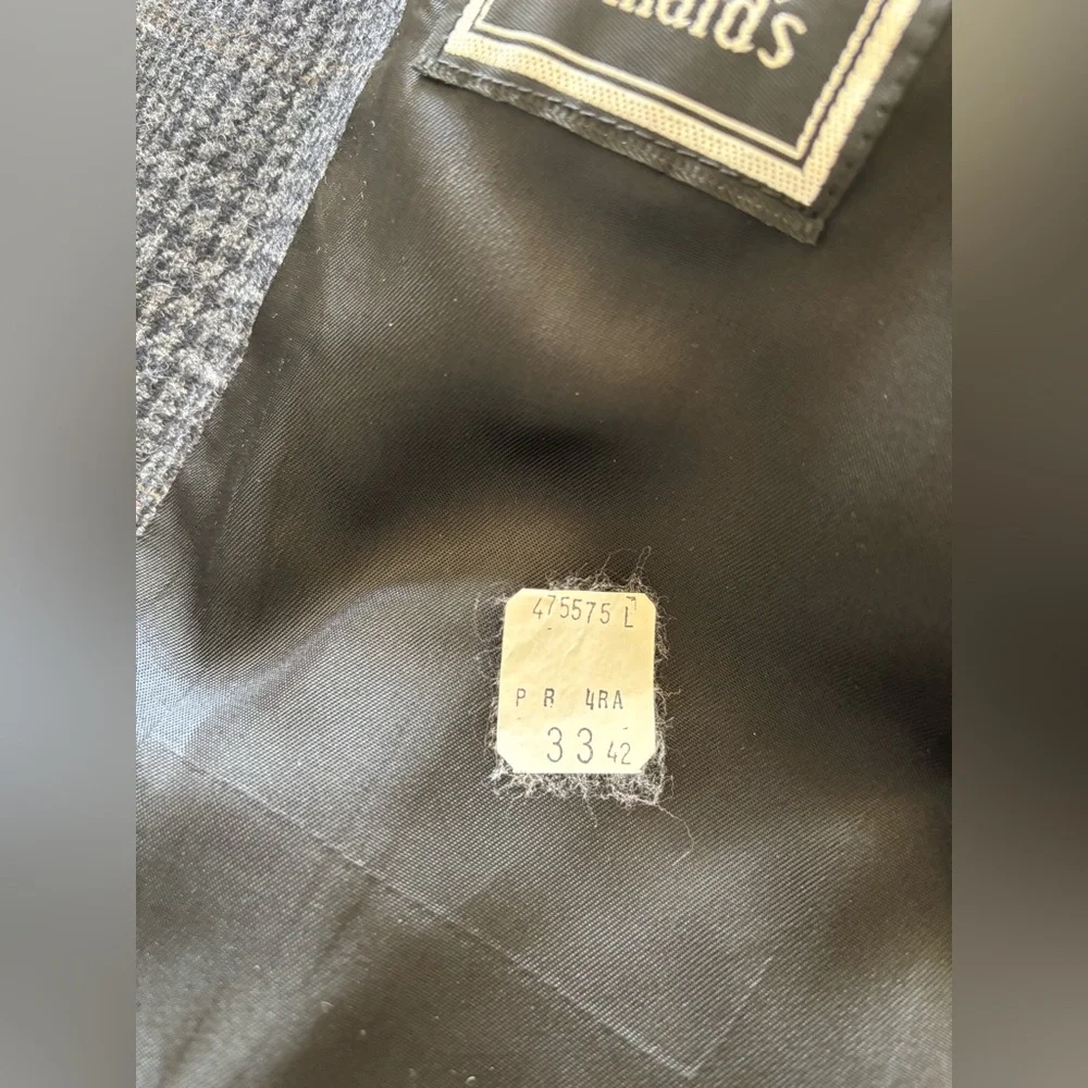 Racquet‎ Club Men’s Blazer size 44 vintage tailored in USA in mint condition